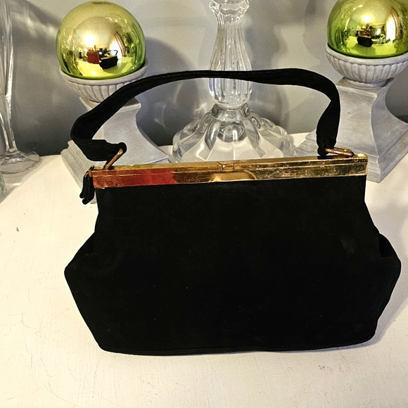 Authentic 1950's Vintage Bienen Davis Purse w/Handle, Black Suede, Satin Lining. - Picture 2 of 12